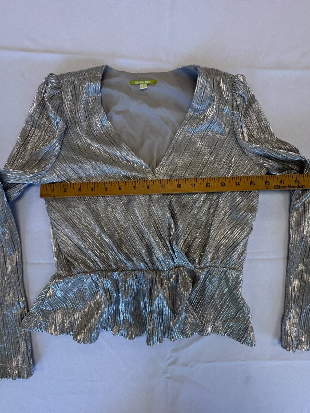 Gianni Bini Pleated Silver Peplum Blouse Size S - Picture 7 of 10